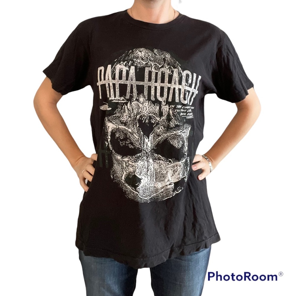 Officially licensed Papa Roach shirt / Loyalty over Royalty